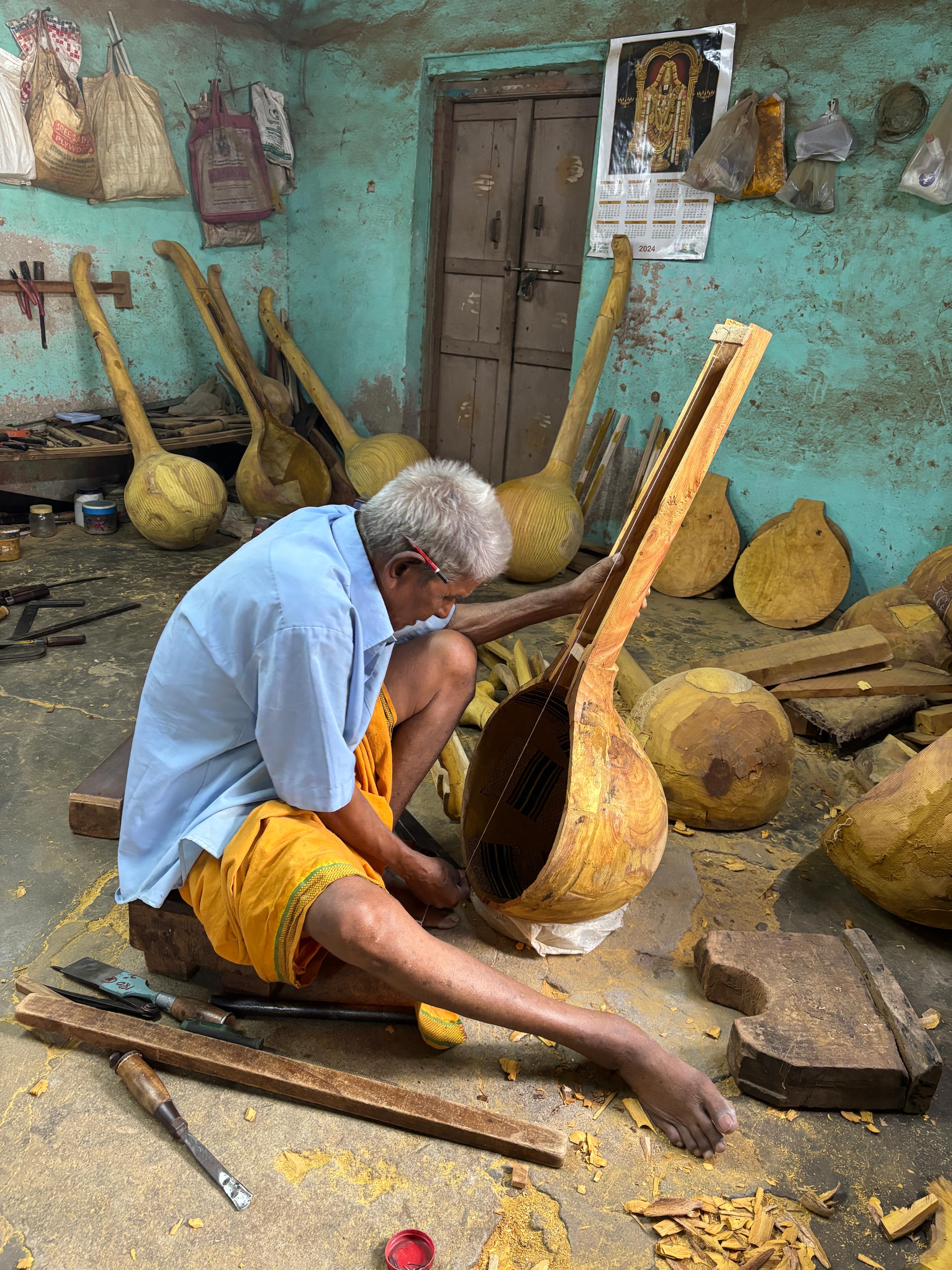 Thanjavur artisan shaping a traditional handcraft in a local workshop — Oorva authentic experience